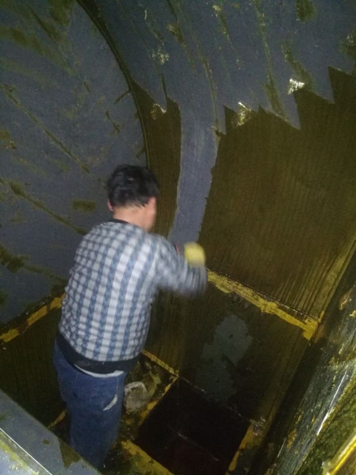 廚房起火我們?cè)撛趺崔k